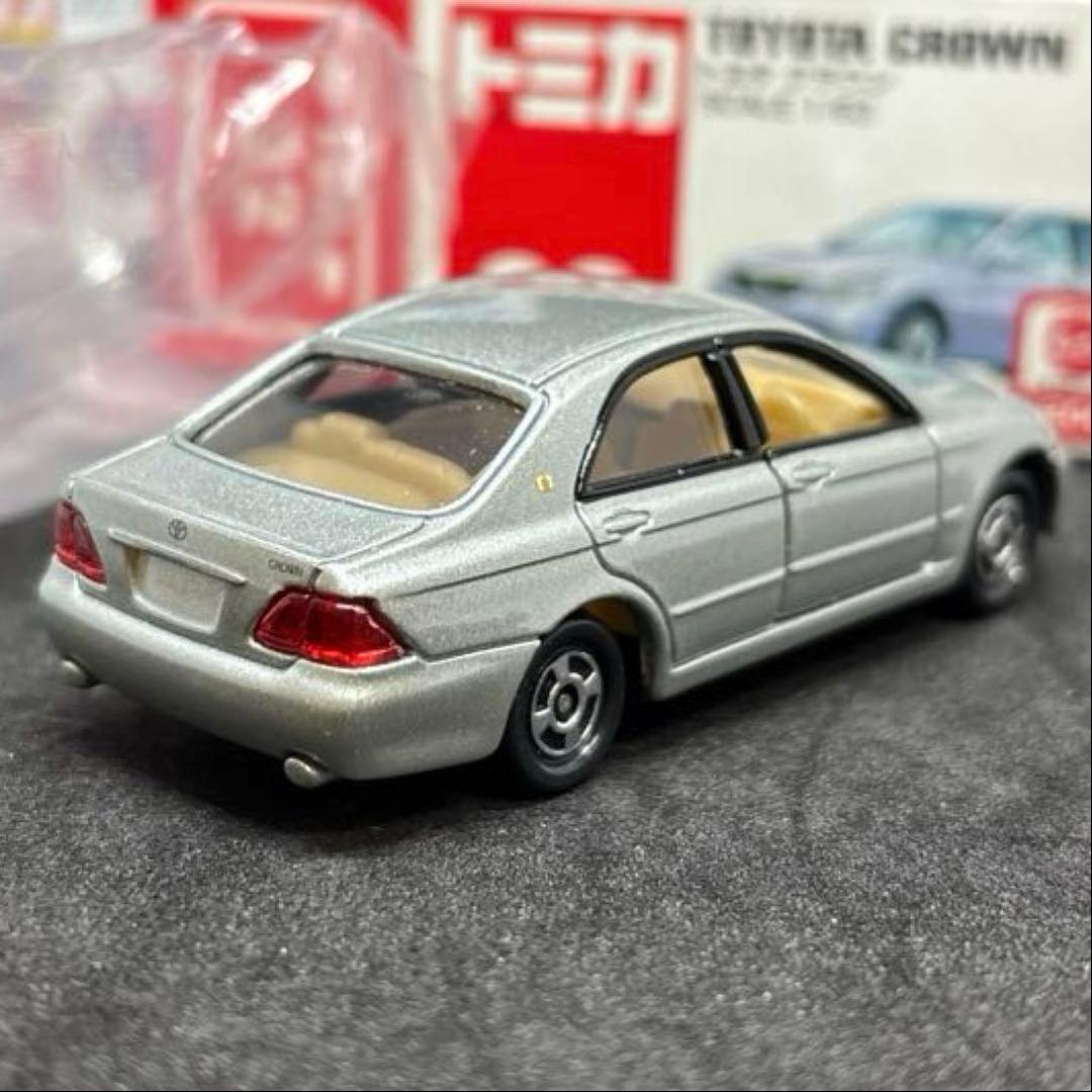 トミカ クラウン 6台セット 新車シール付き