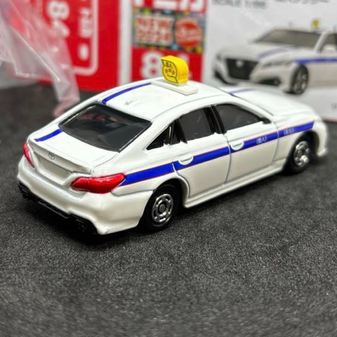 トミカ クラウン 6台セット 新車シール付き