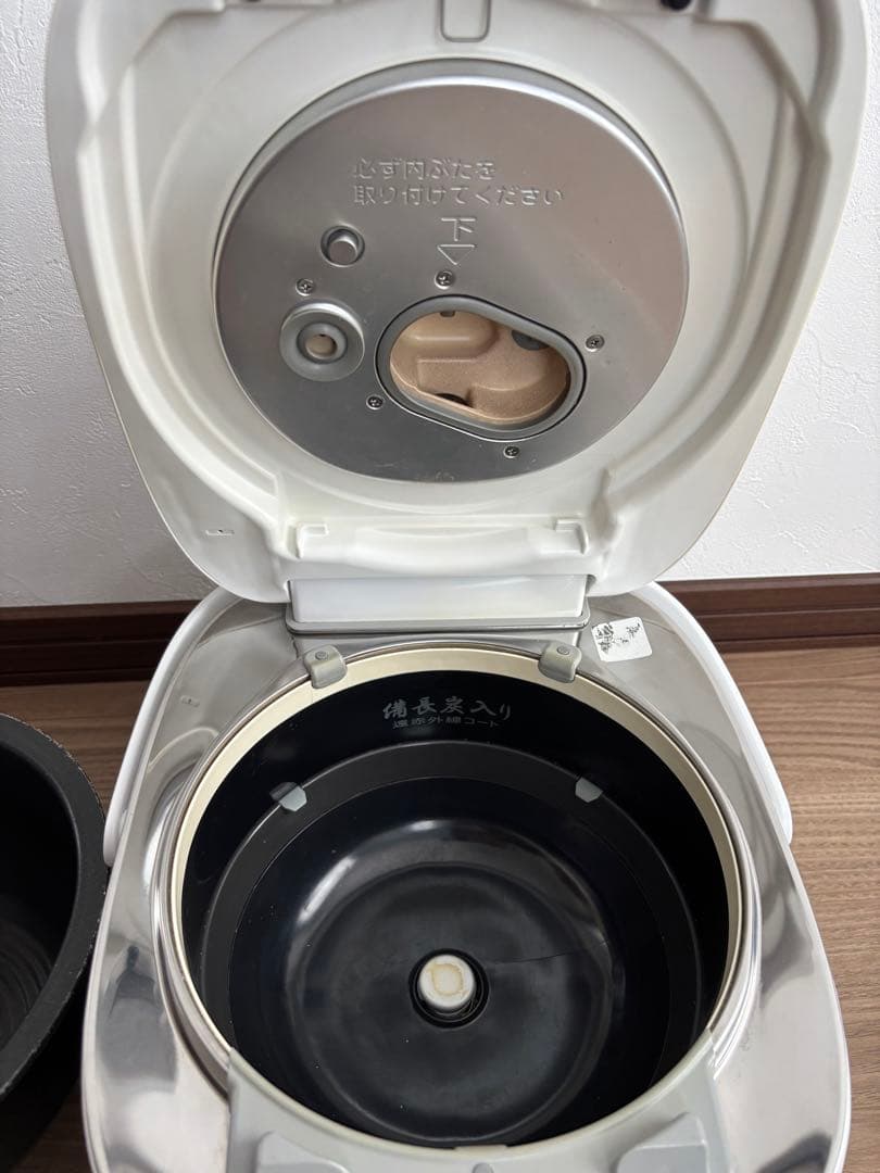 圧力IH炊飯器　5.5合TOSHIBA　RC-10VQL