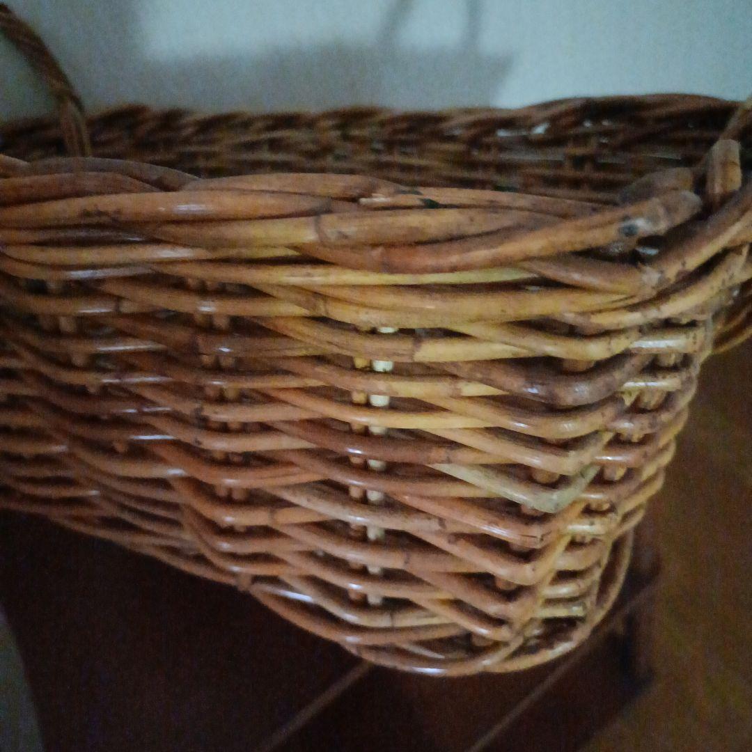 ヴィンテージ 籠 大きめ バスケット 脱衣籠 カゴ 蚤の市 古道具 レトロ