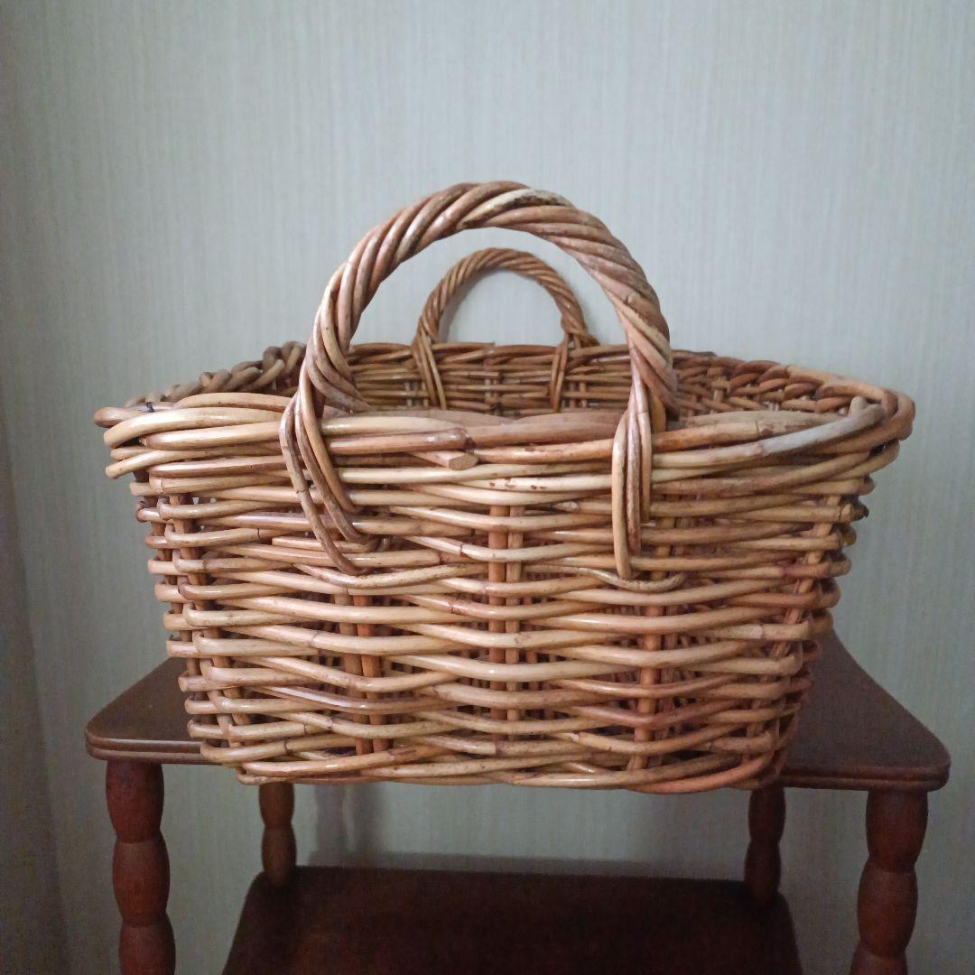 ヴィンテージ 籠 大きめ バスケット 脱衣籠 カゴ 蚤の市 古道具 レトロ