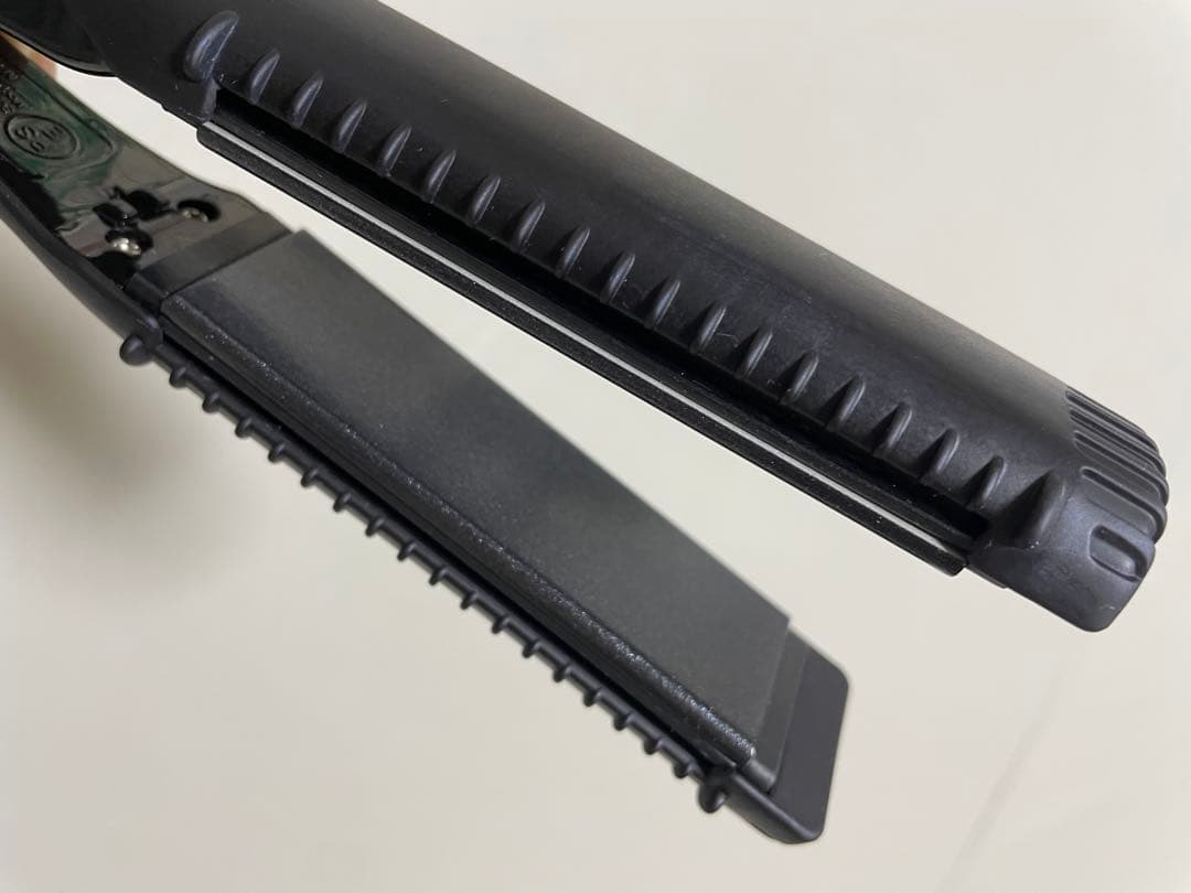 ホリスティックキュア　ストレートアイロン ヘアアイロン 美品