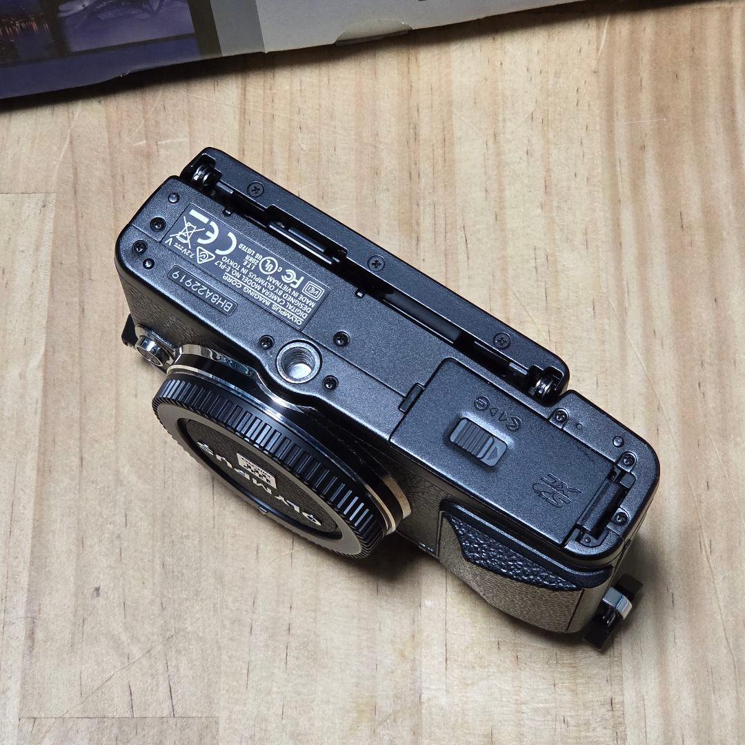 OLYMPUS PEN Lite E-PL7 ブラック ボディ
