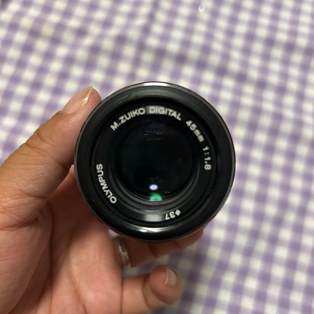 OLYMPUS 45mm f1.8 単焦点レンズ　m.zuiko