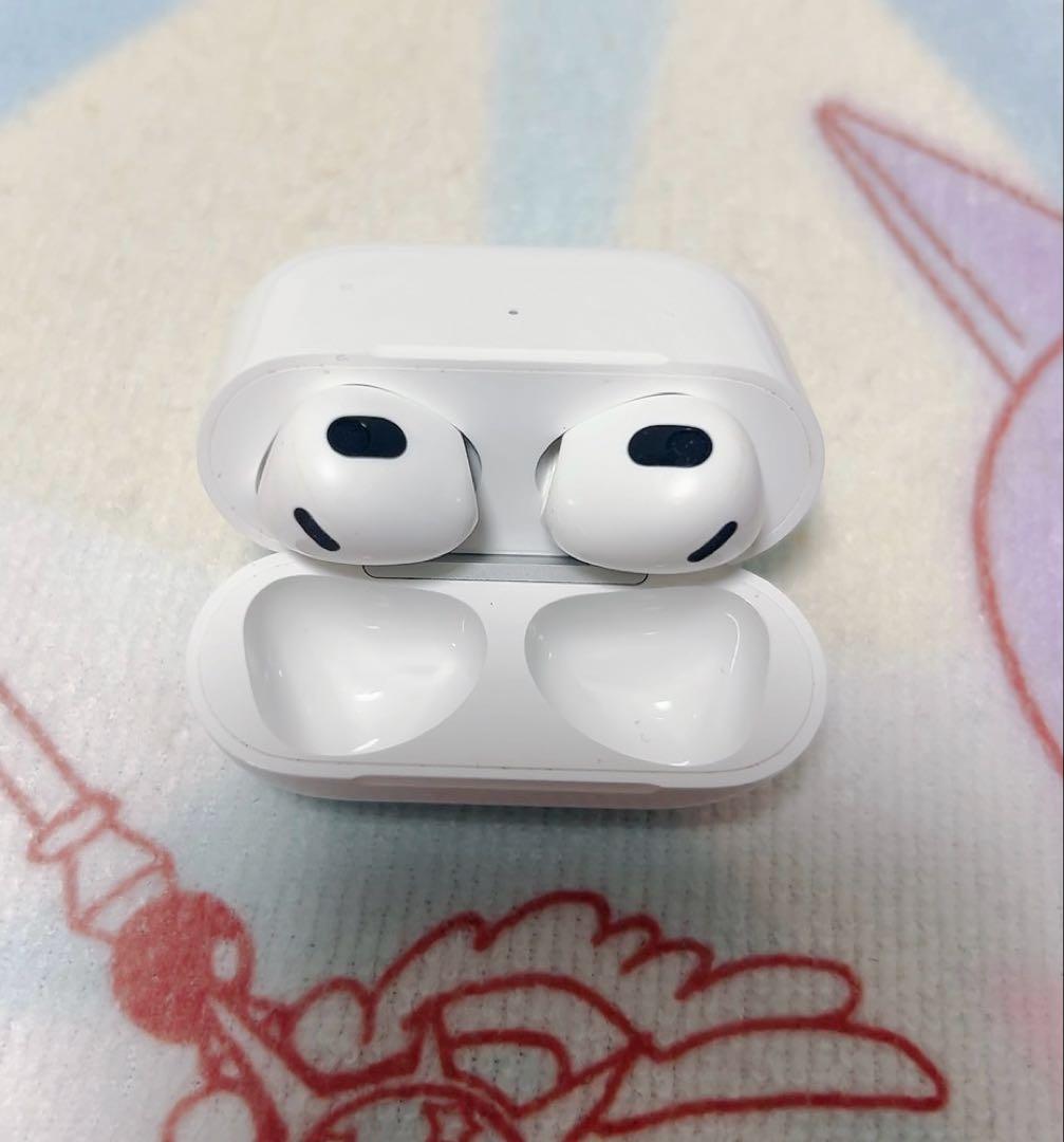 AirPods 第3世代 A2565 本体のみ