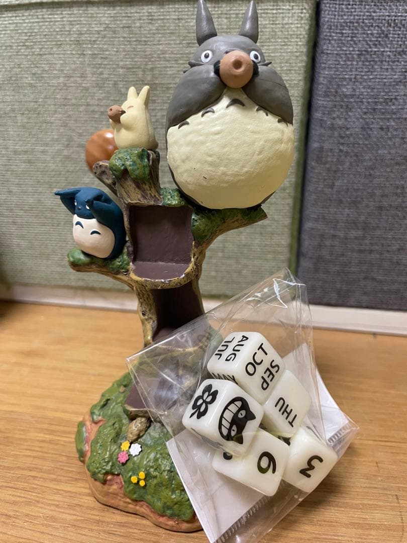 となりのトロロ　置物　万年カレンダー