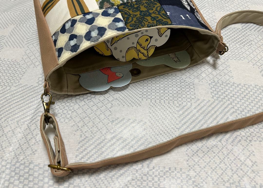 ☆Xmasセール☆ハンドメイド ミナペルホネン パッチの別マチショルダー