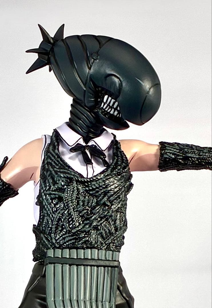 チェンソーマン　リペイント　レゼ　ボム　フィギュア　2次元