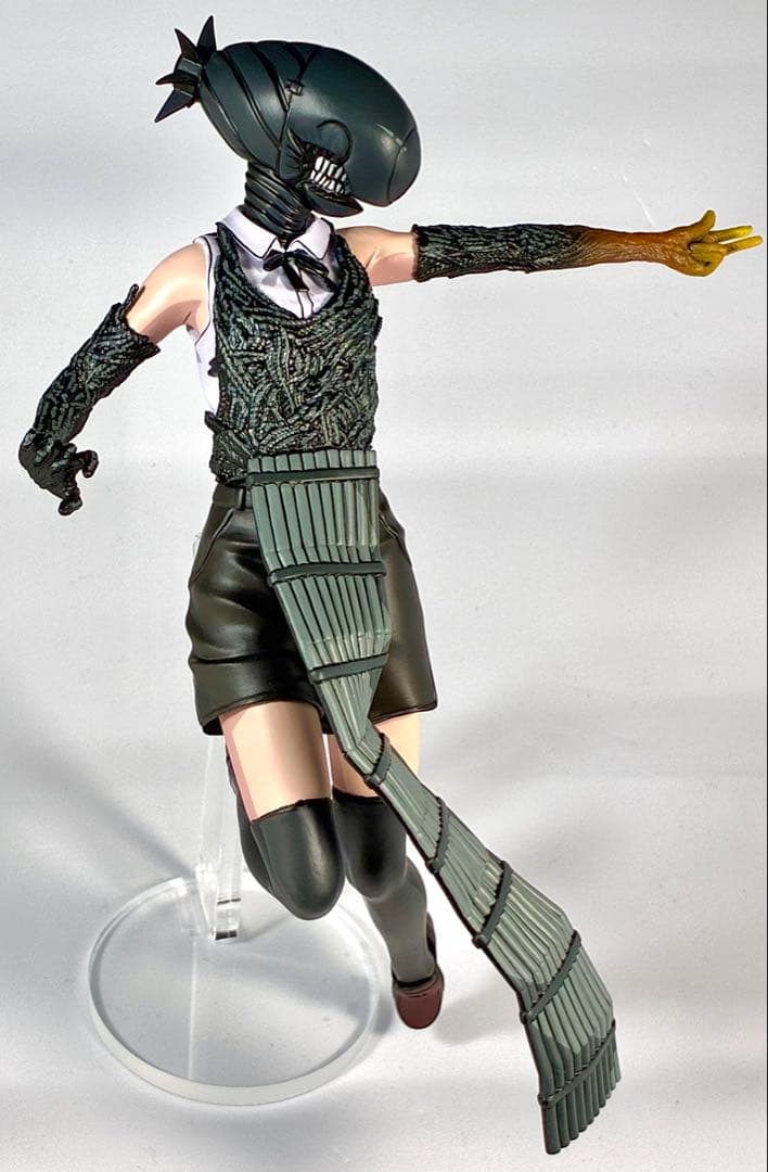 チェンソーマン　リペイント　レゼ　ボム　フィギュア　2次元