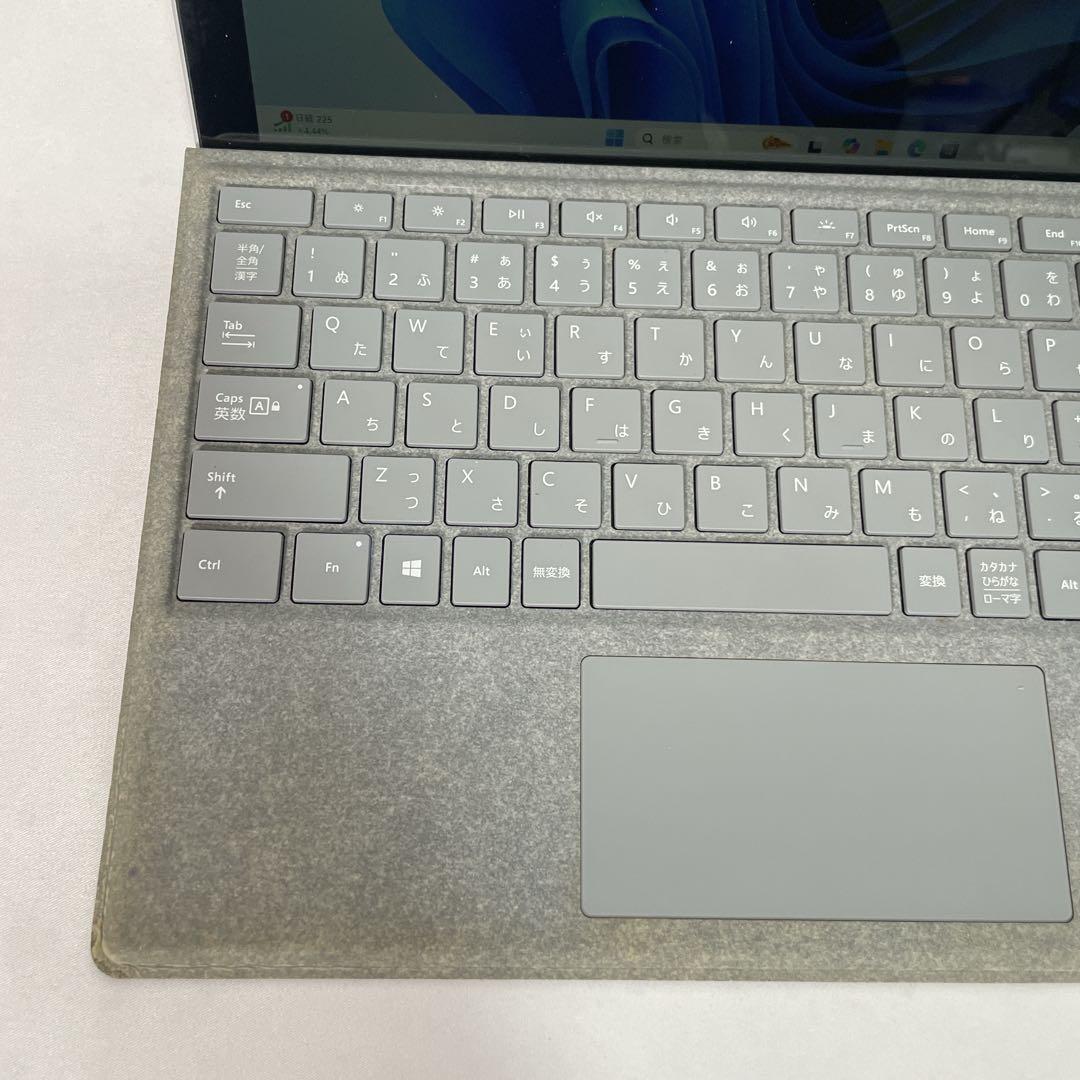 Surface Pro5 タイプカバー付 12インチ 軽量 持ち運びに便利
