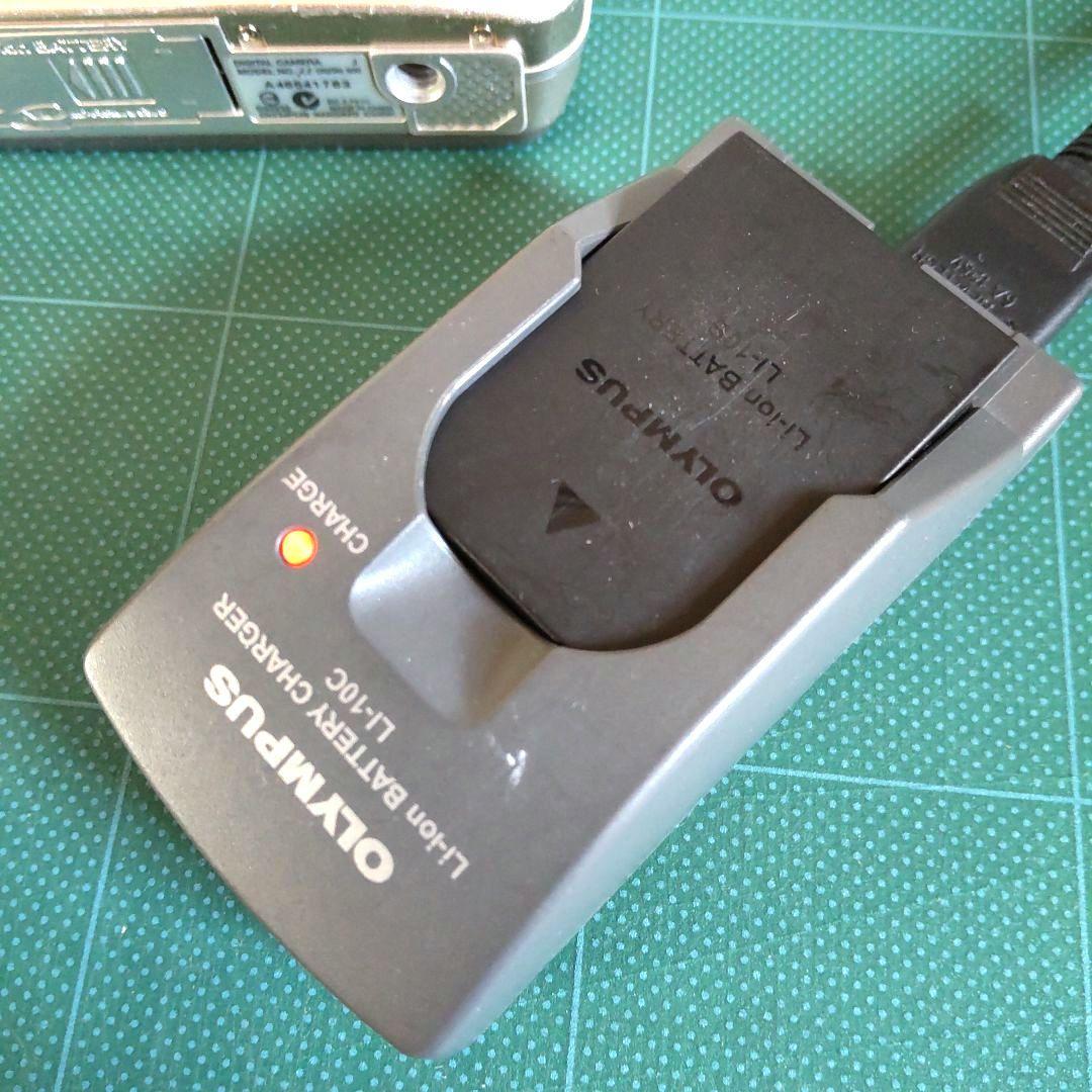 OLYMPUS DIGITAL 600 デジカメ 付属品1式です。