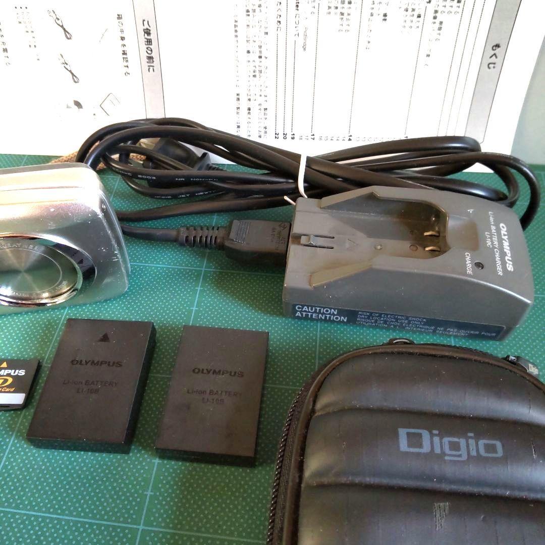 OLYMPUS DIGITAL 600 デジカメ 付属品1式です。