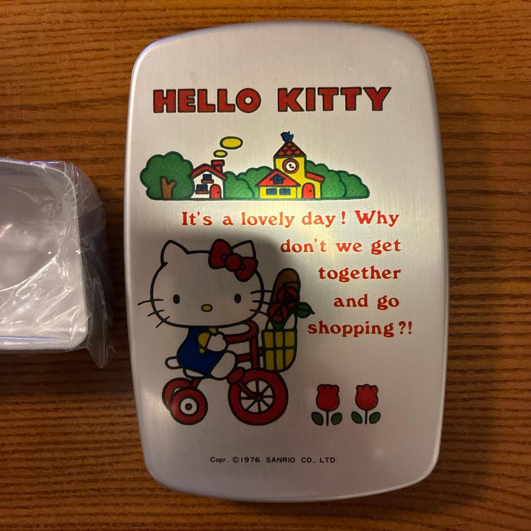 【未使用品】ハローキティおべんとうばこ