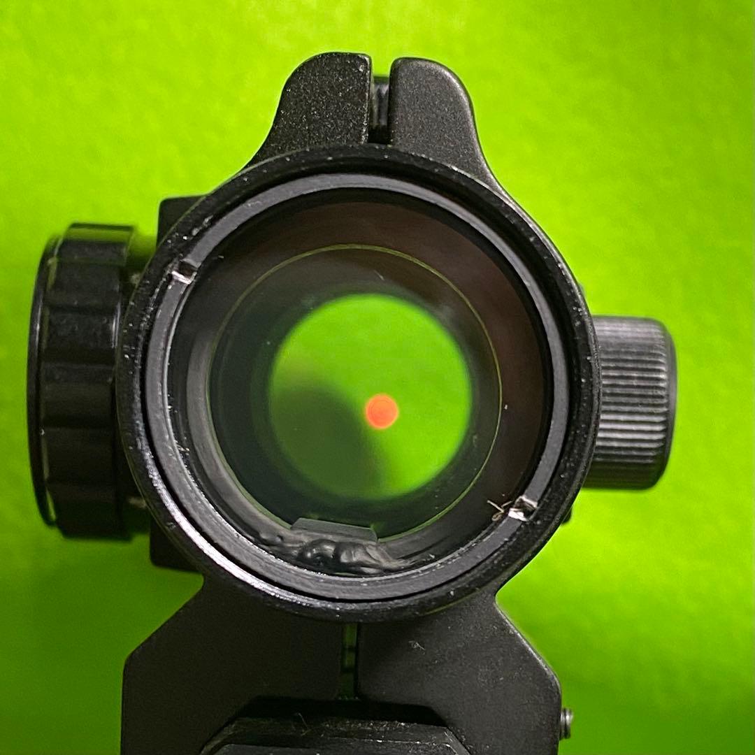 【東京マルイ】Glock18C ガス・ブローバック／ロングマガジン／ドットサイト