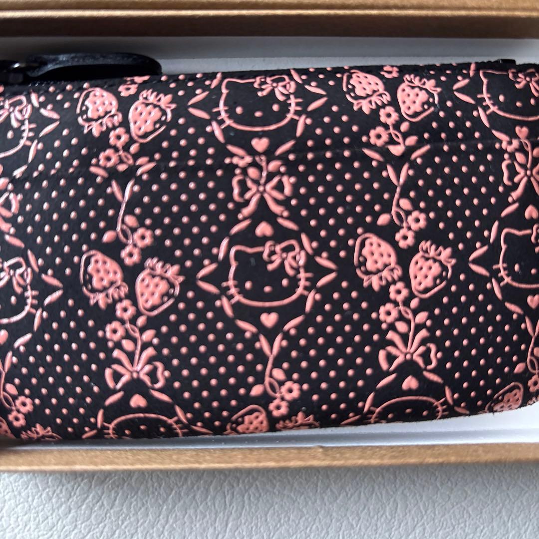 新品・ハローキティ 甲州印伝 パスケース