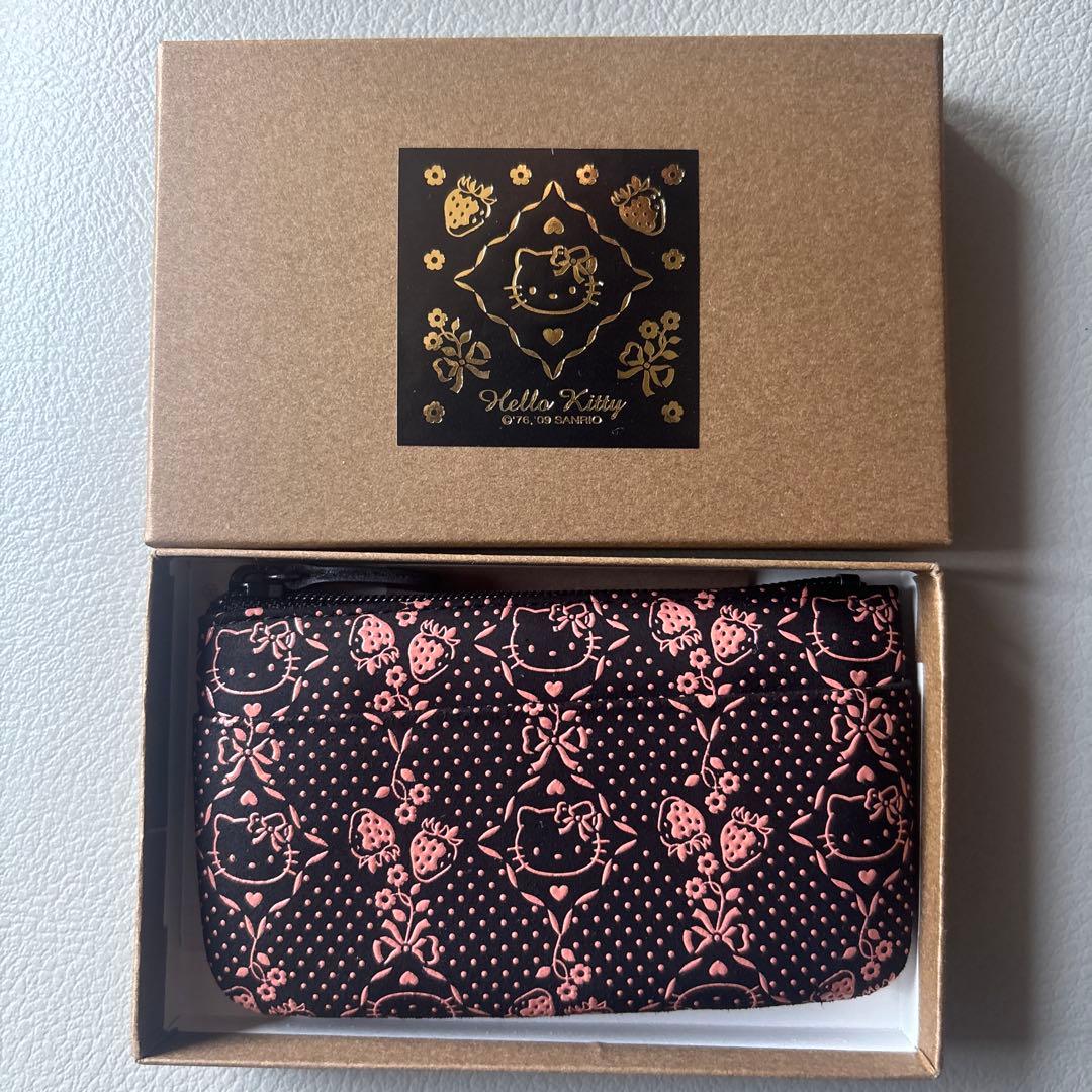 新品・ハローキティ 甲州印伝 パスケース