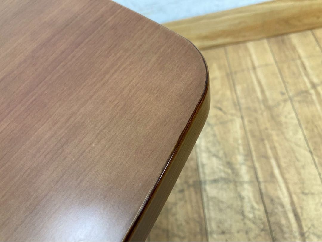 【展示品】ウニコ　スウェラ　替えカバー付　テーブル昇降　直接引取り可　gjs6