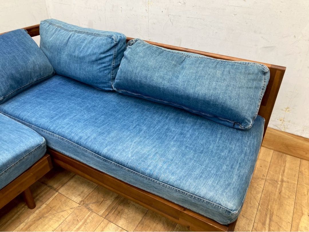 【展示品】ウニコ　スウェラ　替えカバー付　テーブル昇降　直接引取り可　gjs6