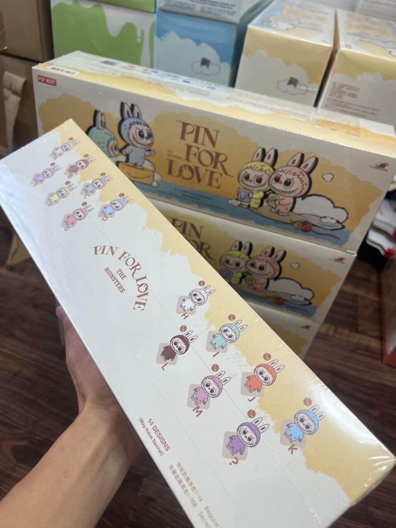 THE MONSTER PIN FOR LOVE シリーズ ぬいぐるみA-M