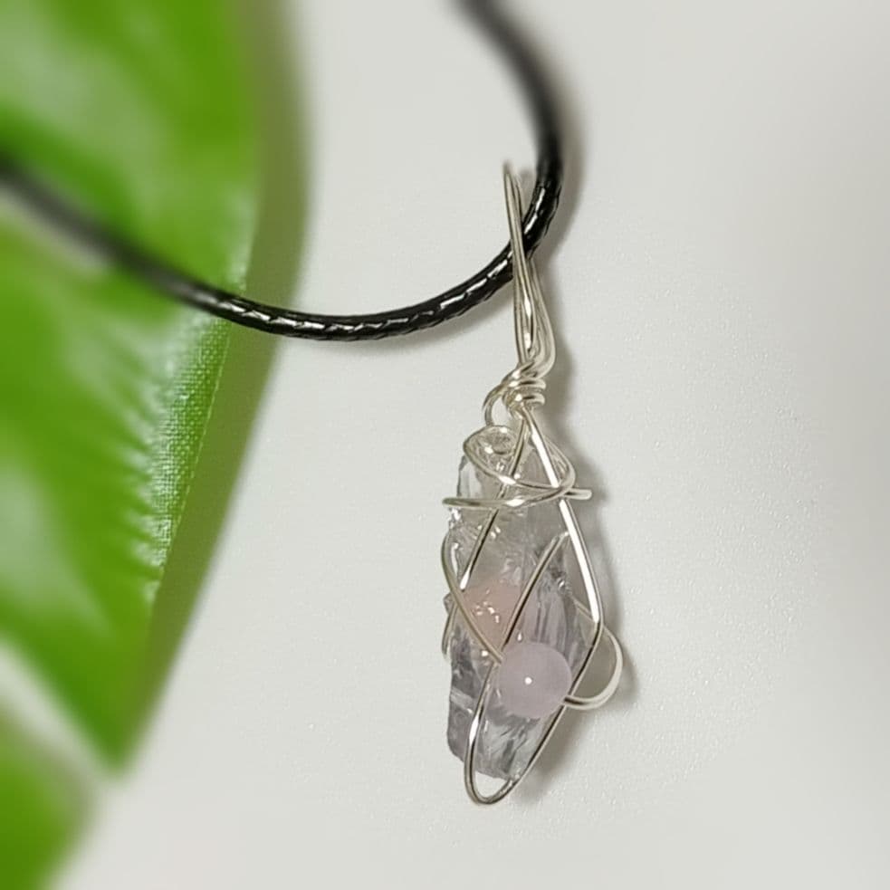 ⑧　純正✨ミニアンダラクリスタルネックレス