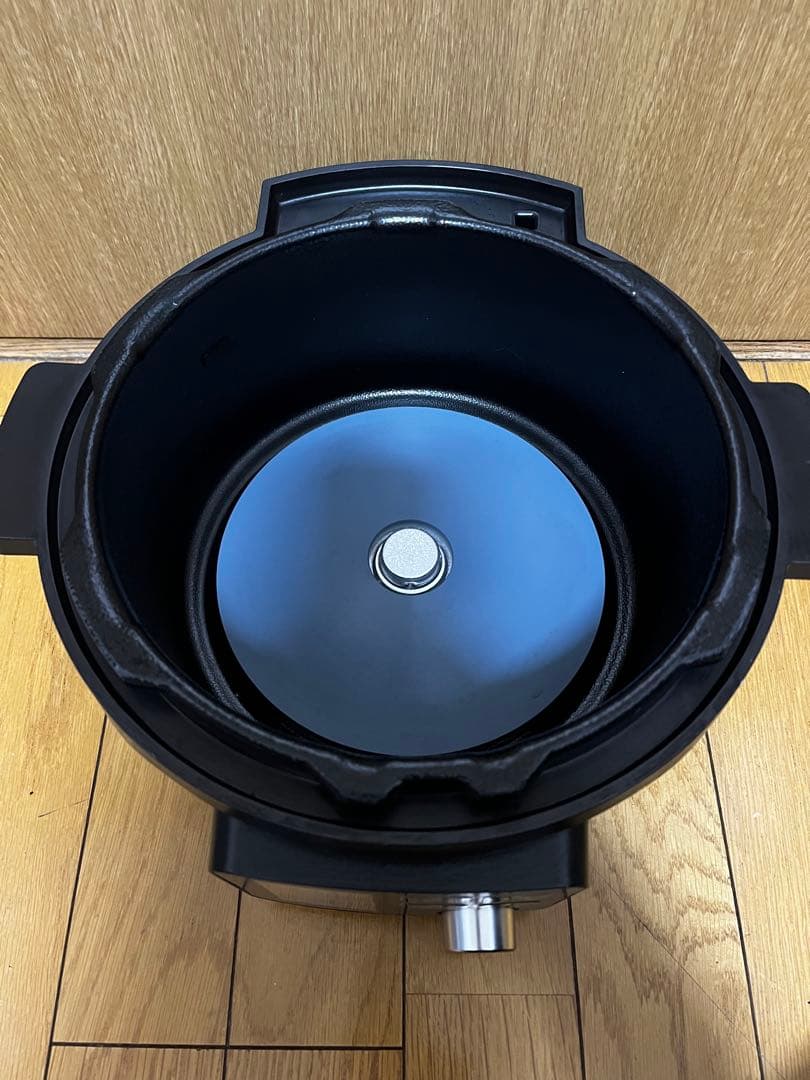 【レシピ本付き】　アイリスオーヤマ電気圧力鍋　4L