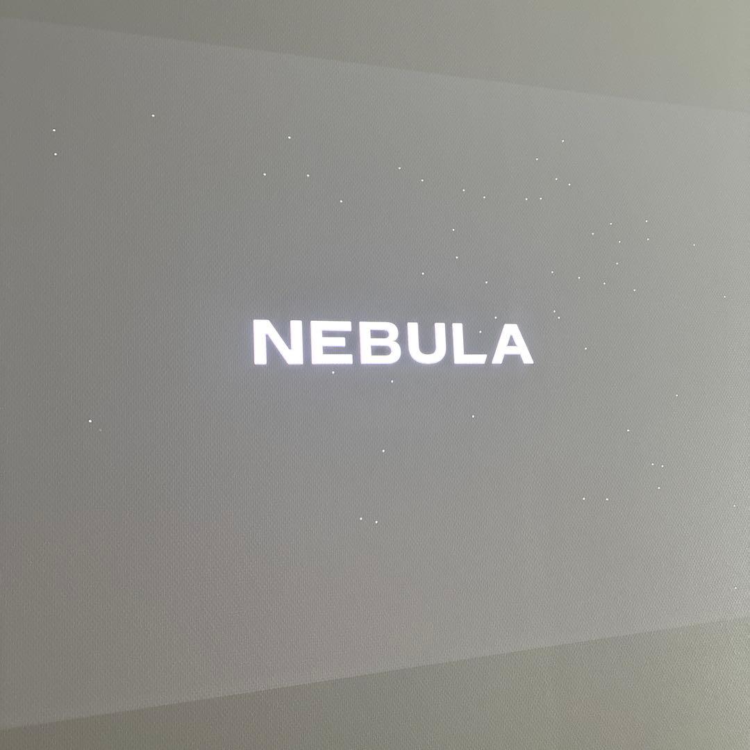 ヌ*リ様 NEBULA cosmos lasar 4k プロジェクター本体