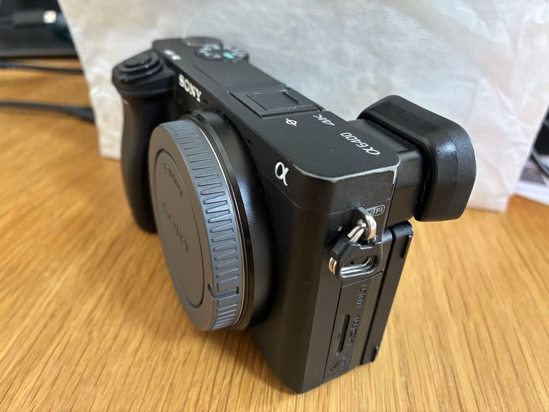 SONY α6400ミラーレスカメラ 本体と付属品 海外仕様