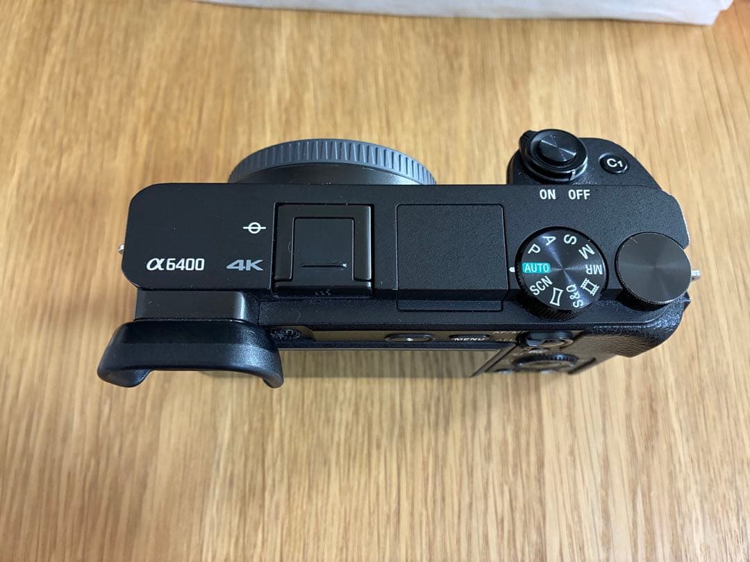 SONY α6400ミラーレスカメラ 本体と付属品 海外仕様