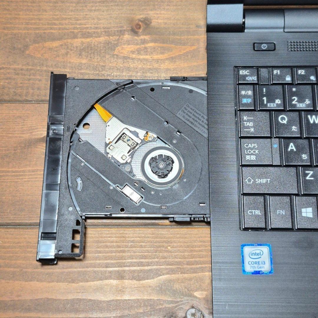 在宅ワークに！初心者向け設定済 最新Windows11 ノートパソコン 163