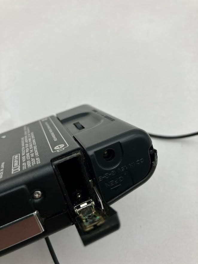 【ジャンク品】SONY　カセットウォークマン　 WM-F404