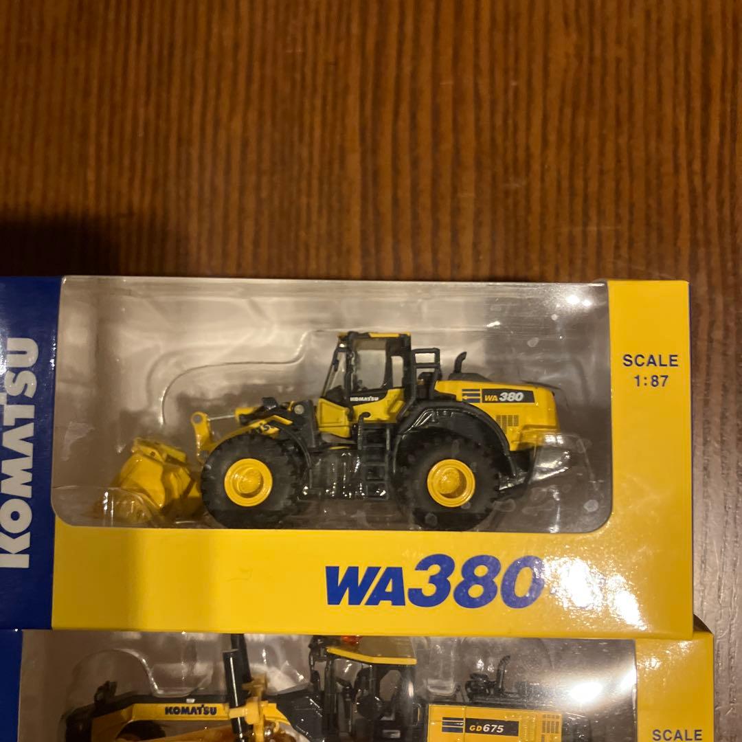 コマツ　株主優待　PC210 GD675−６ WA380ー8 3台セット