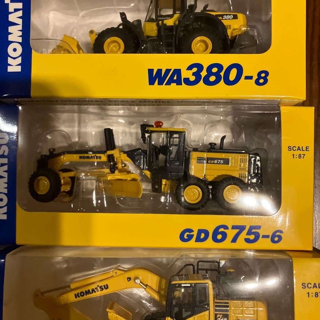 コマツ　株主優待　PC210 GD675−６ WA380ー8 3台セット