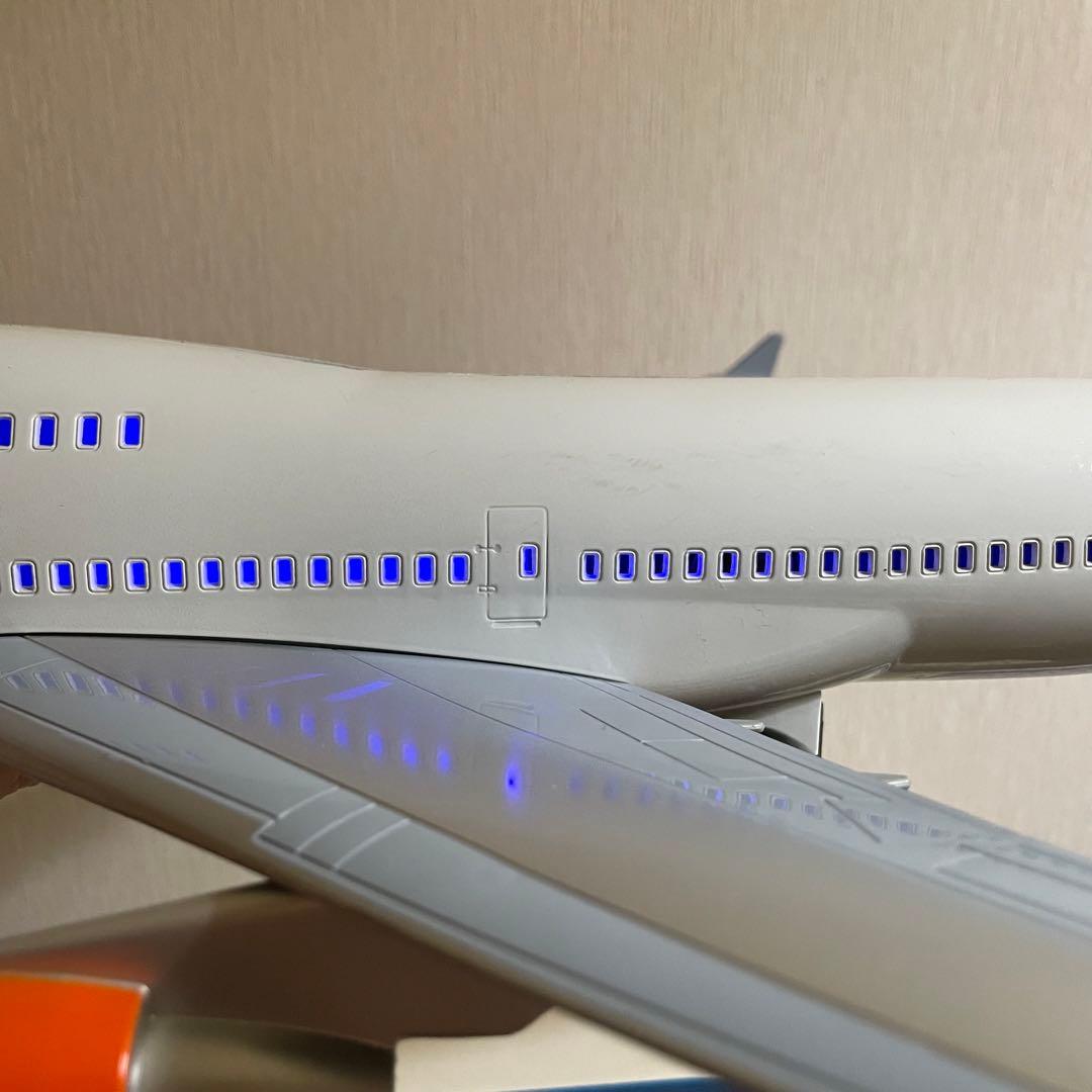 全長約65㎝！ 走る！光る！ジェット音が鳴る！ リアルサウンドジェット2 飛行機