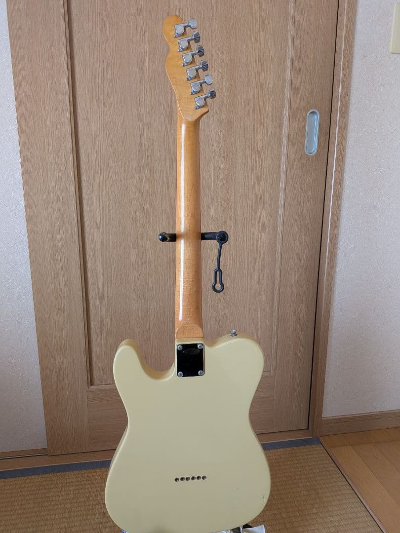 テレキャスタータイプ エレキギター クリーム色