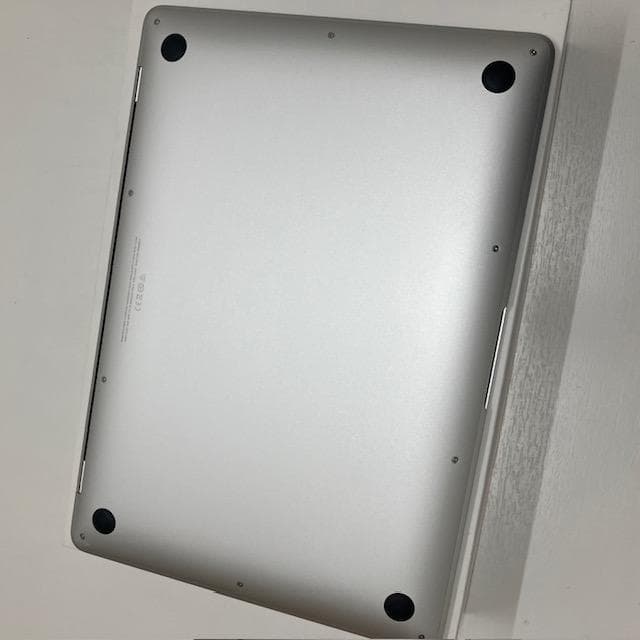 GA6915◆MacBook Air　Model A2337　箱付き　ジャンク♪