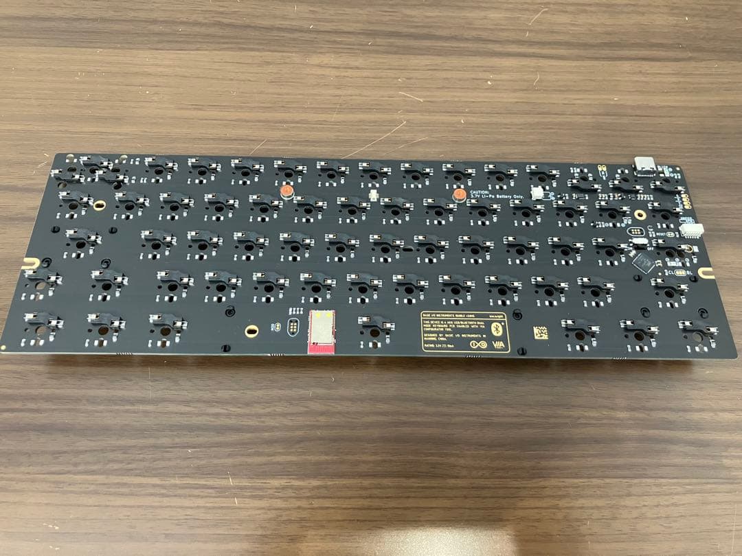キーボード BIOI G60BLE Rev3 PCB Hotswap Version