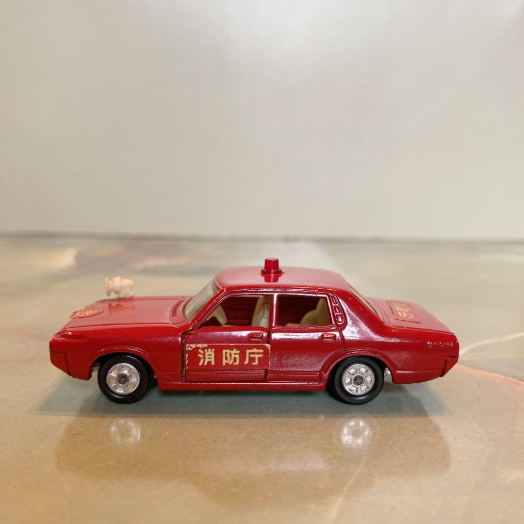 トミカNO.27 トヨタニュークラウンファイアチーフカー 1Eホイール 日本製