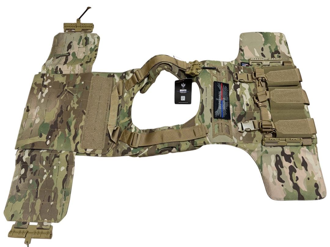 新品タグ付き❣️タクティカルプレートキャリア マルチカム MOLLE サバゲー