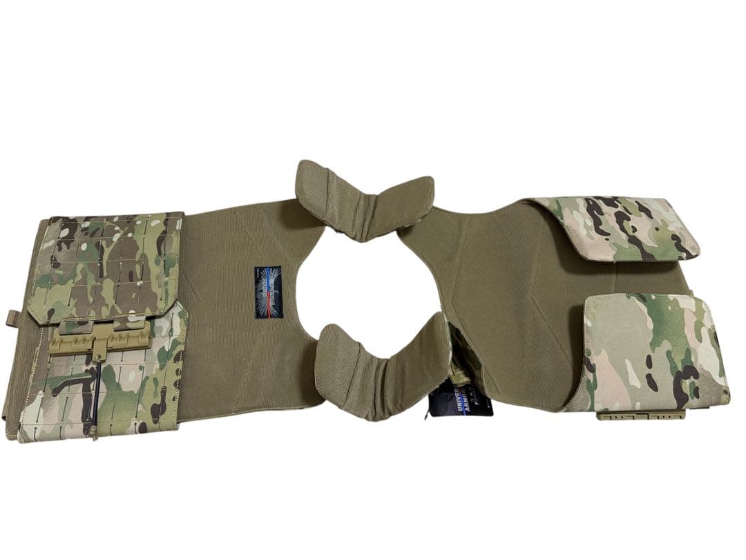 新品タグ付き❣️タクティカルプレートキャリア マルチカム MOLLE サバゲー