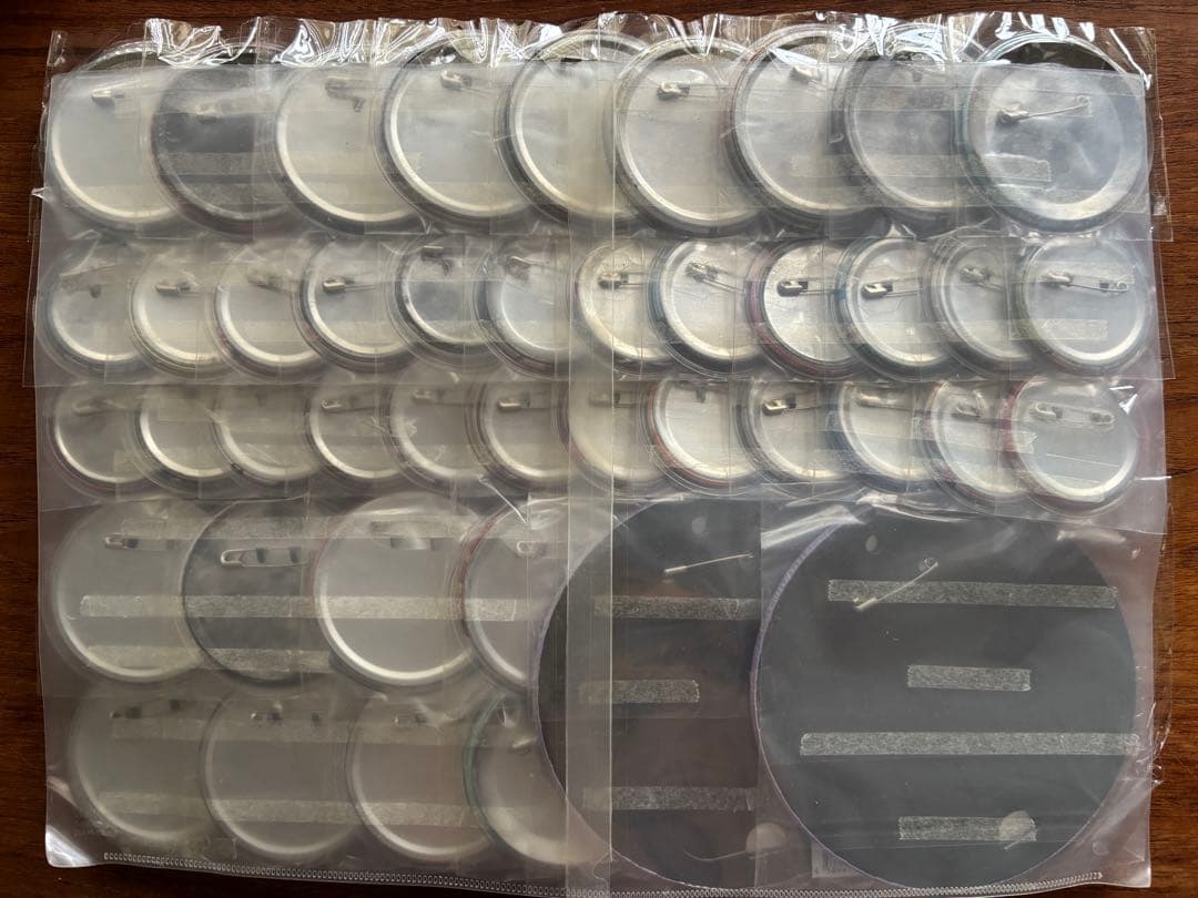 【まもなく国立LIVE】TWICE グッズ 痛バック ツウィ　缶バッジまとめ売り