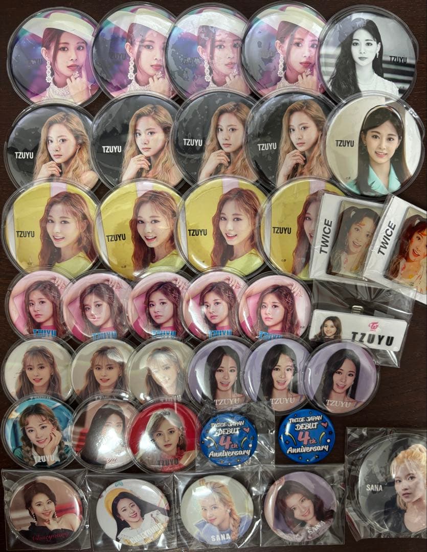 【まもなく国立LIVE】TWICE グッズ 痛バック ツウィ　缶バッジまとめ売り