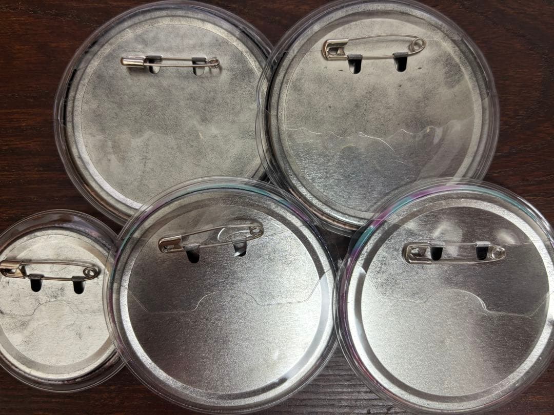 【まもなく国立LIVE】TWICE グッズ 痛バック ツウィ　缶バッジまとめ売り