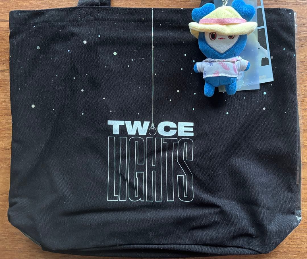 【まもなく国立LIVE】TWICE グッズ 痛バック ツウィ　缶バッジまとめ売り