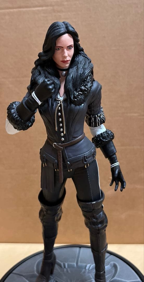 ウィッチャー 3 ワイルドハント イェネファー フィギュア ダークホース