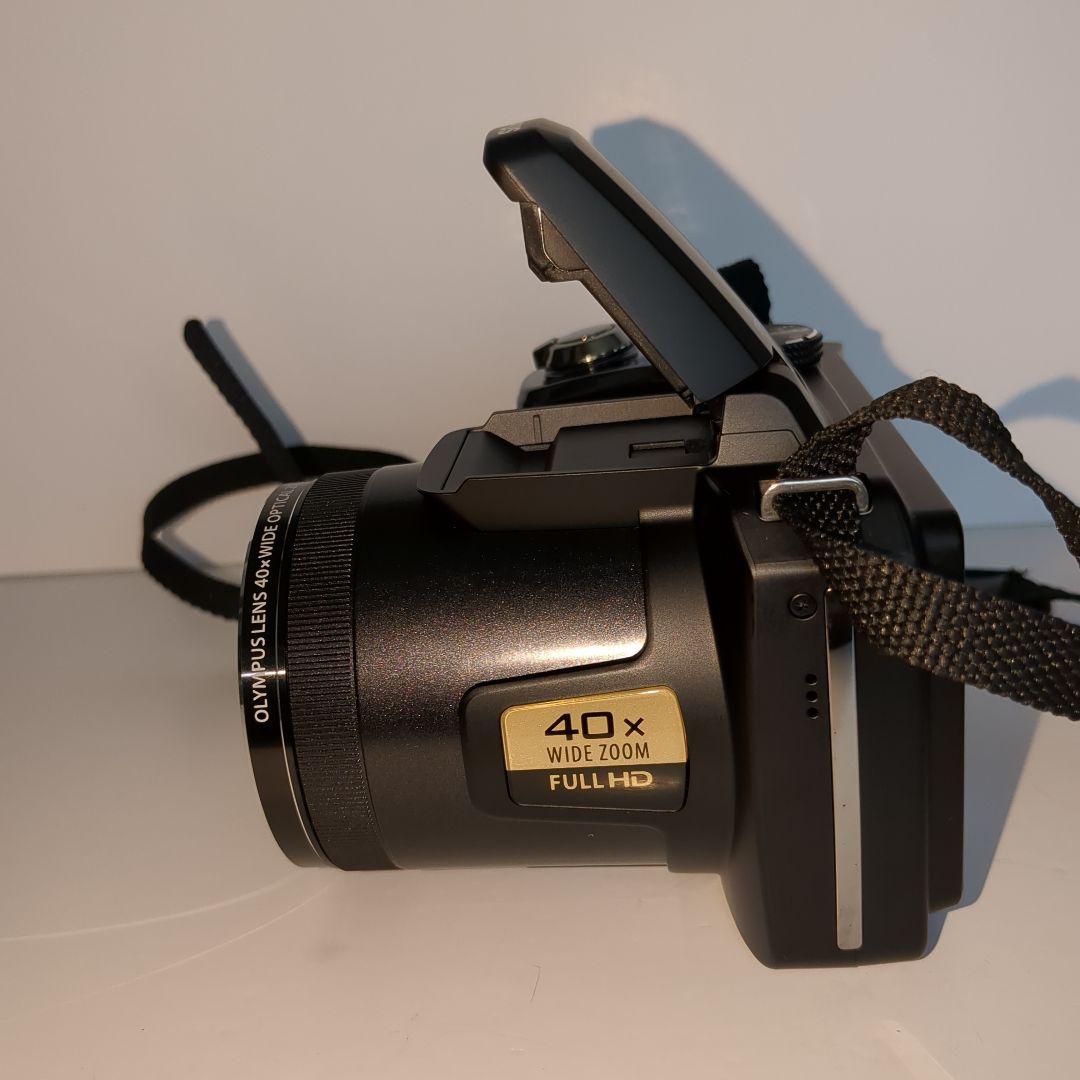 OLYMPUS コンパクトデジタルカメラSTYLUS SP-820UZ