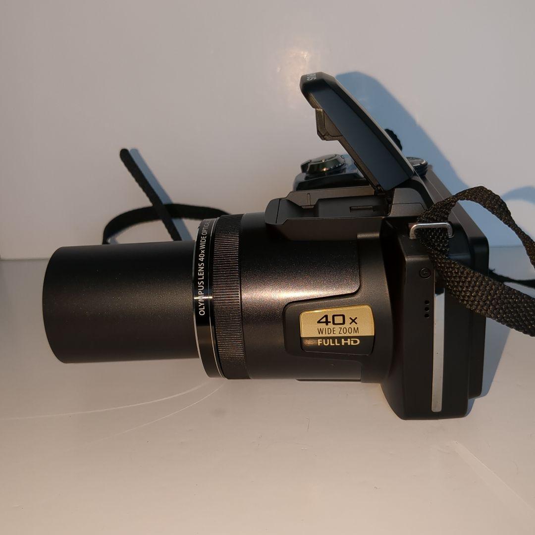 OLYMPUS コンパクトデジタルカメラSTYLUS SP-820UZ