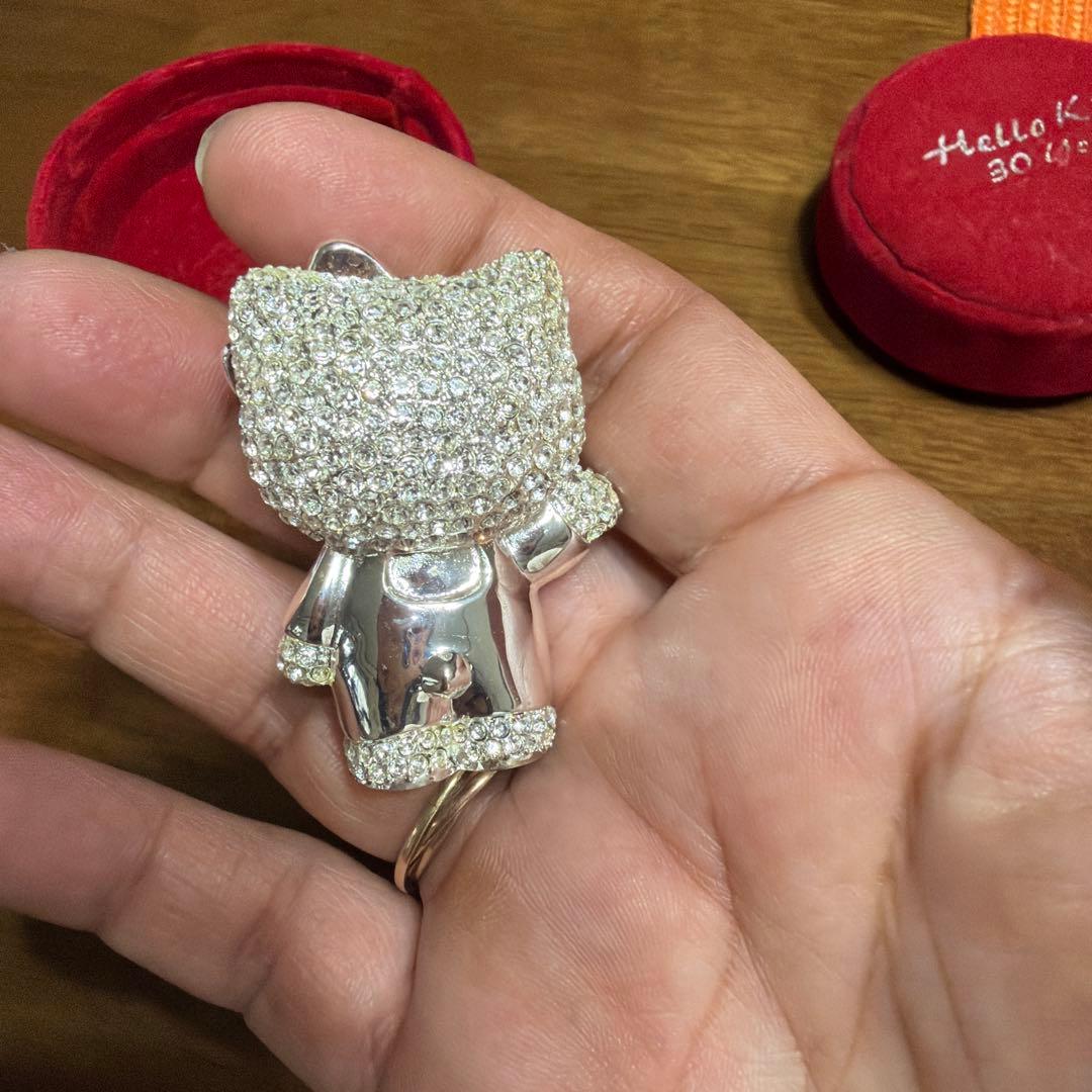 ハローキティ クリスタルフィギュア