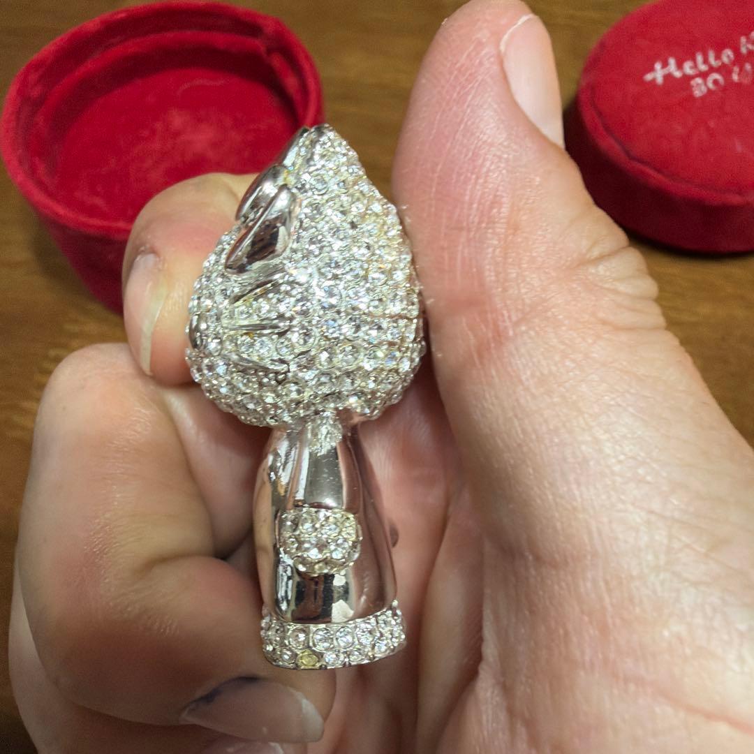 ハローキティ クリスタルフィギュア