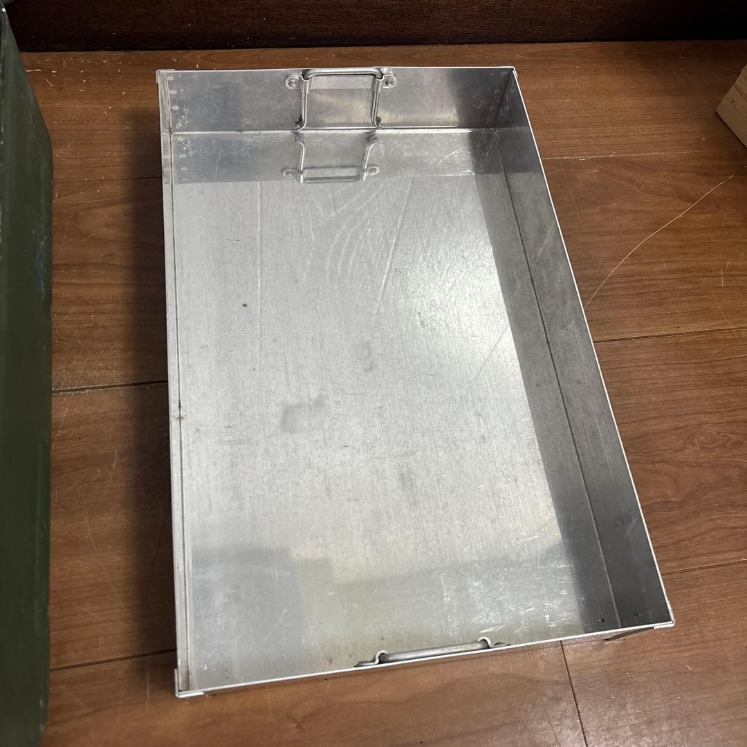 フランス軍　実物　メディカル　スチールケース　ラージ　送料無料