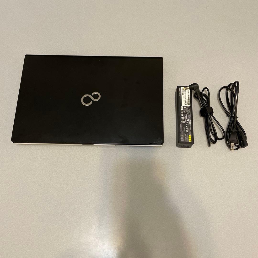 富士通　Fujitsu LIFEBOOK ノートPC